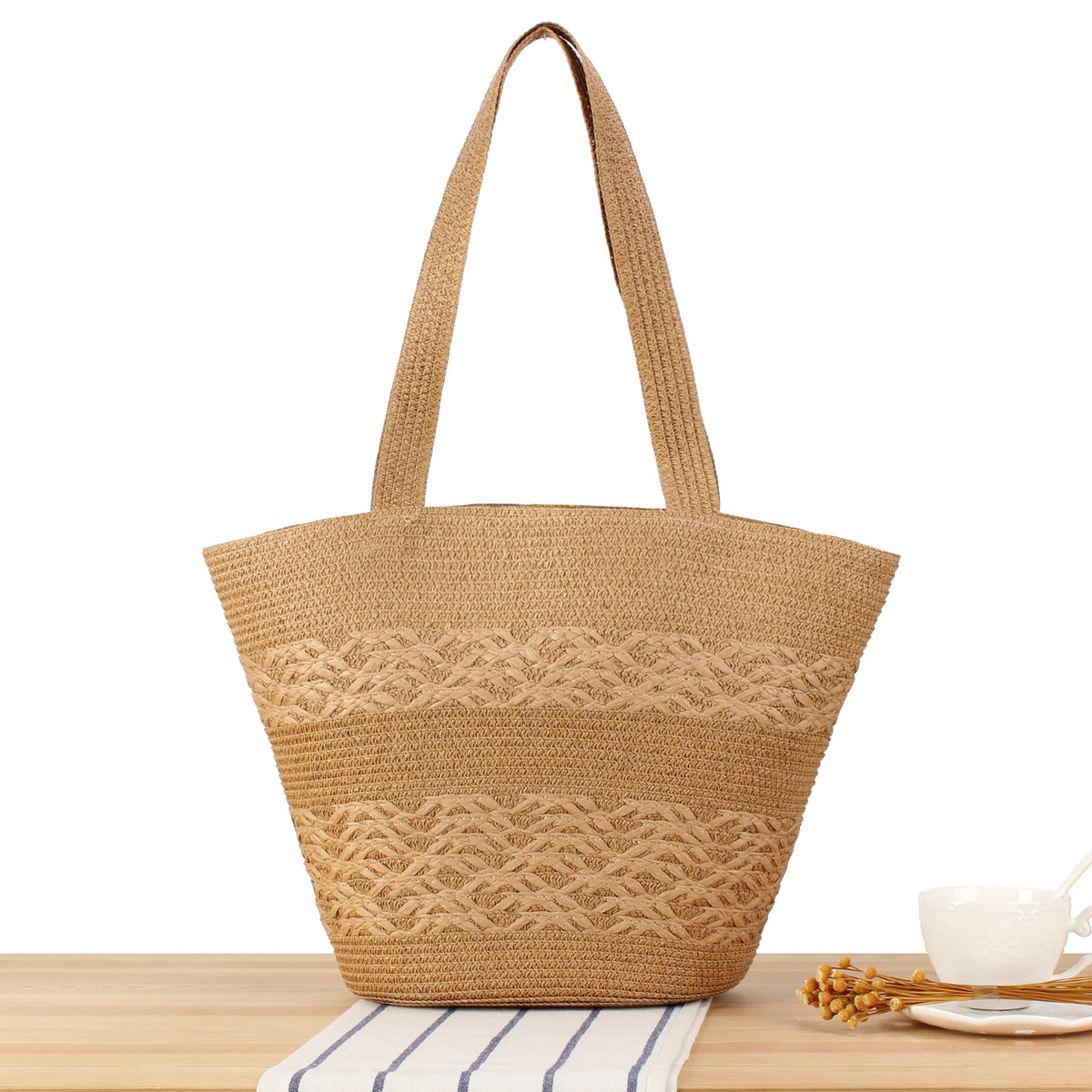 Großzügige Handtasche Aus Handgeknüpftem Naturmaterial Brehn