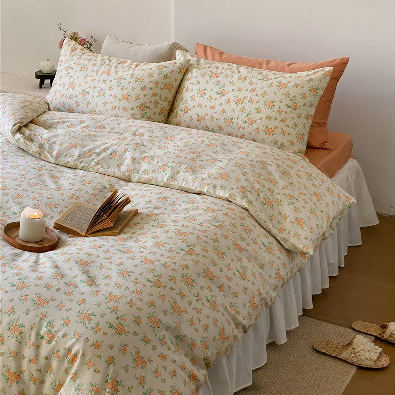 Bettbezug-Garnitur aus feinem Baumwollsatin mit aquarelliertem Blumenprint und atmungsaktivem Perkal-Effekt