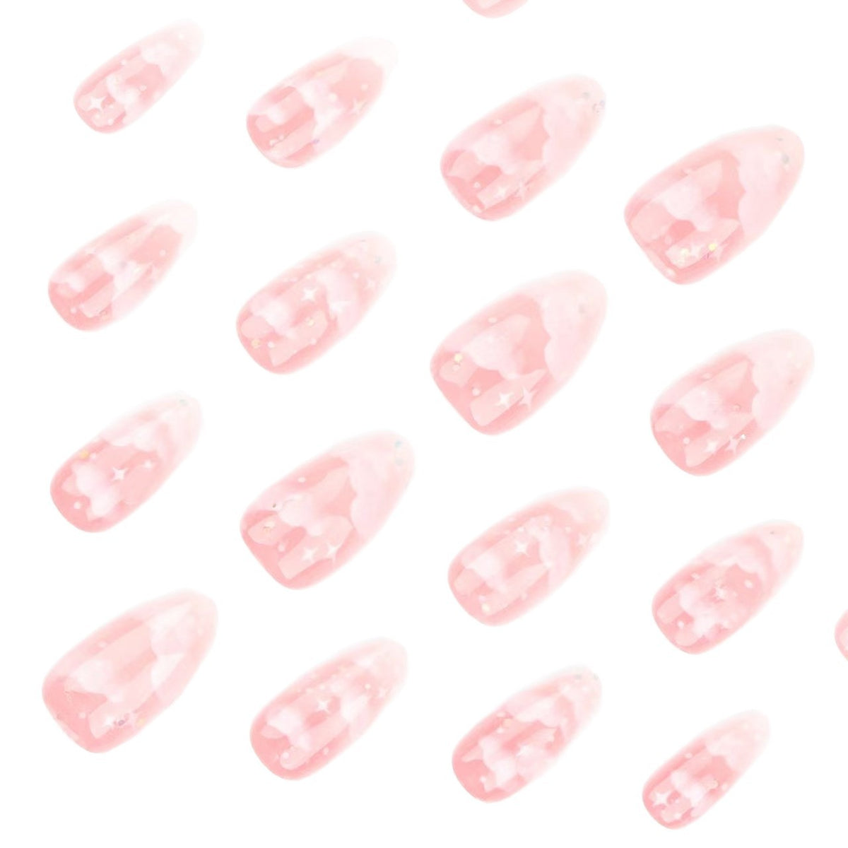 Künstlerische Druck-Nageltips mit Wolken-Design