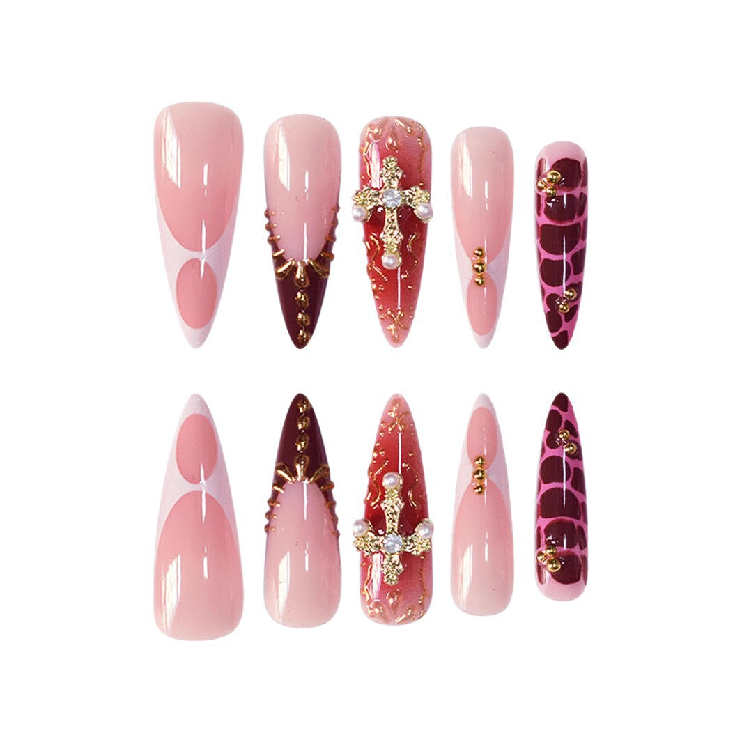 Verschnörkelte Nagelkunst Brehn