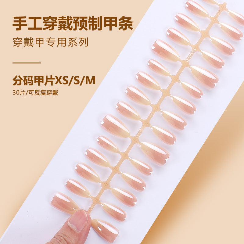 Elegantes Stiletto Press-On-Nagelset mit natürlichem Ombre-Finish Brehn
