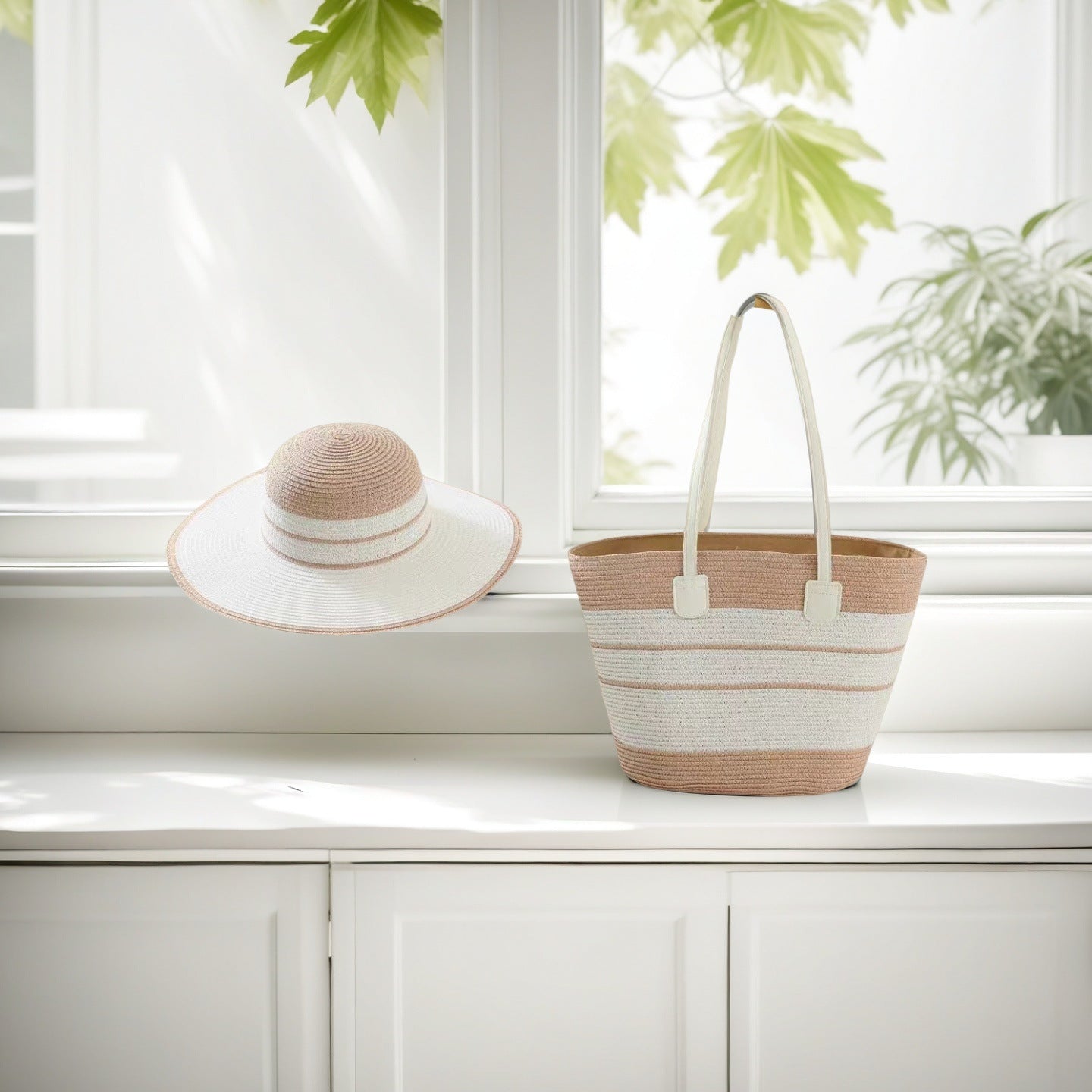 Strandtasche und Sonnenhut Brehn