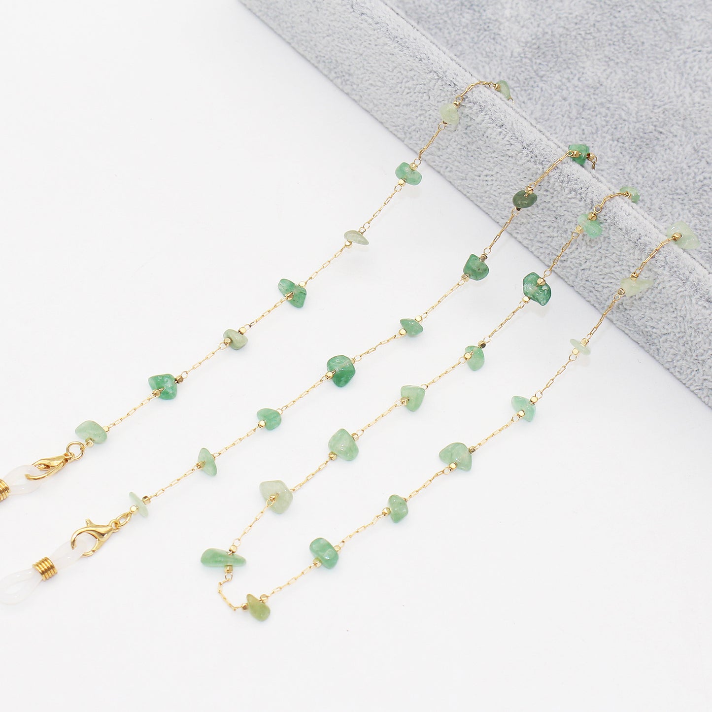 Elegante mit Kristallen verzierte Brillenkette Brehn