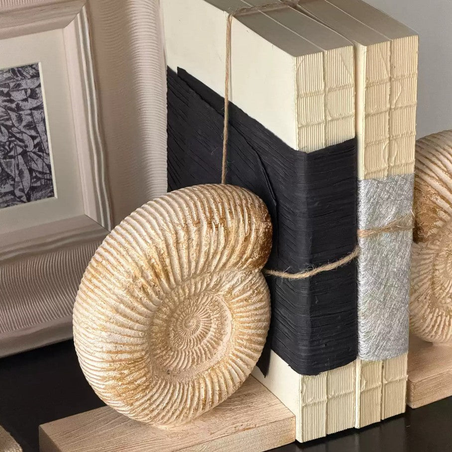 Dekoratives handgefertigtes Kunstbuch-Set