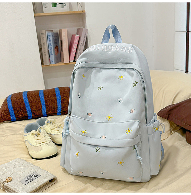 Lässiger bestickter Schulrucksack