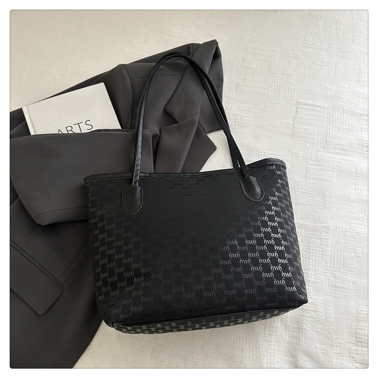 Elegante Texturierte Tragetasche Brehn