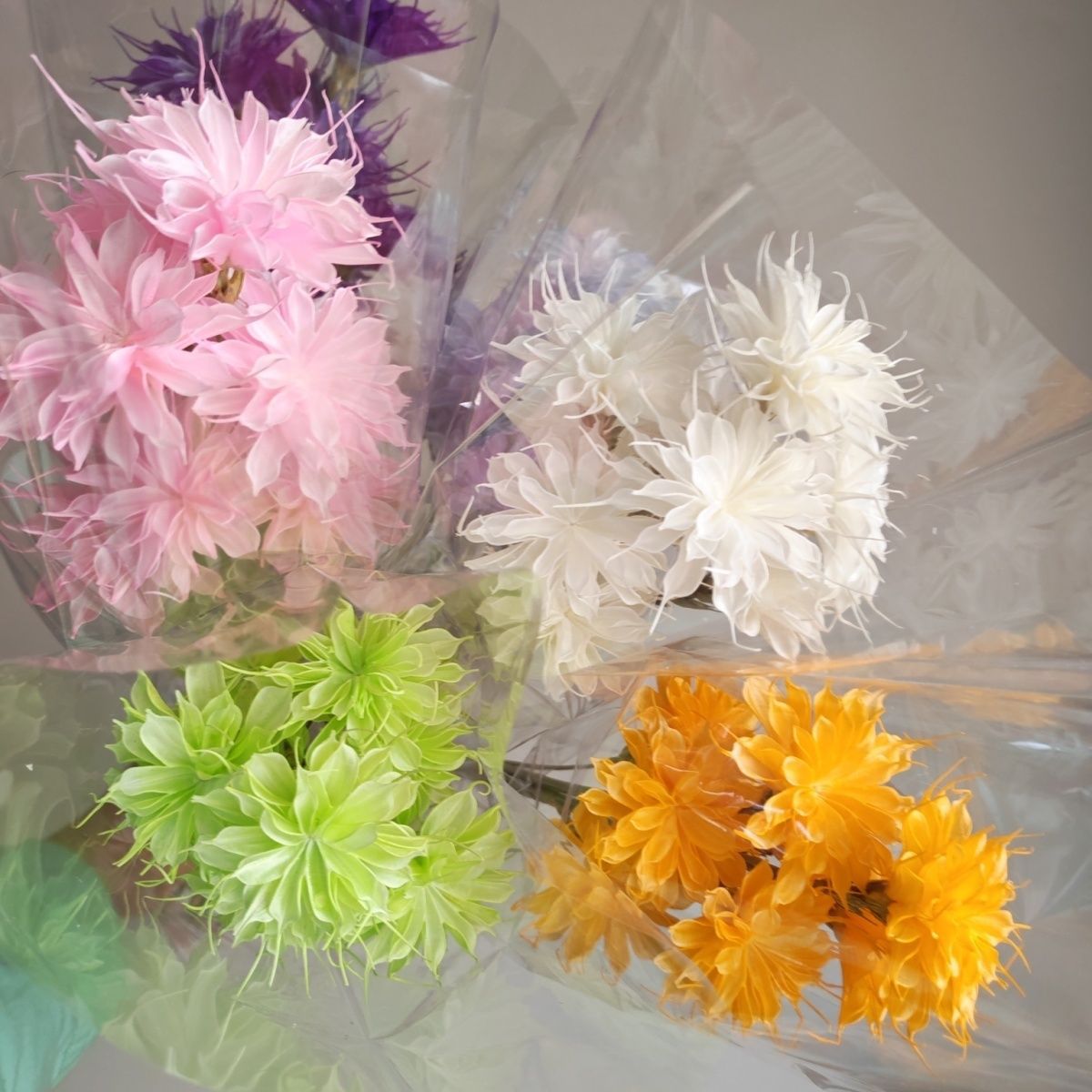 Dekorativer künstlicher Blumenstrauß