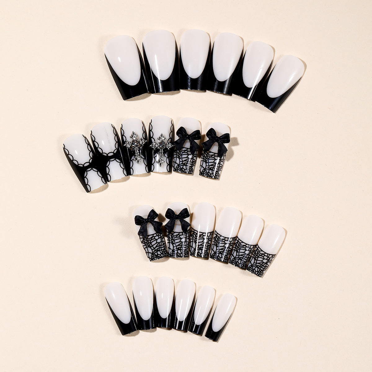 Gothic inspirierte Stiletto-Nagelkunst-Erweiterungen Brehn