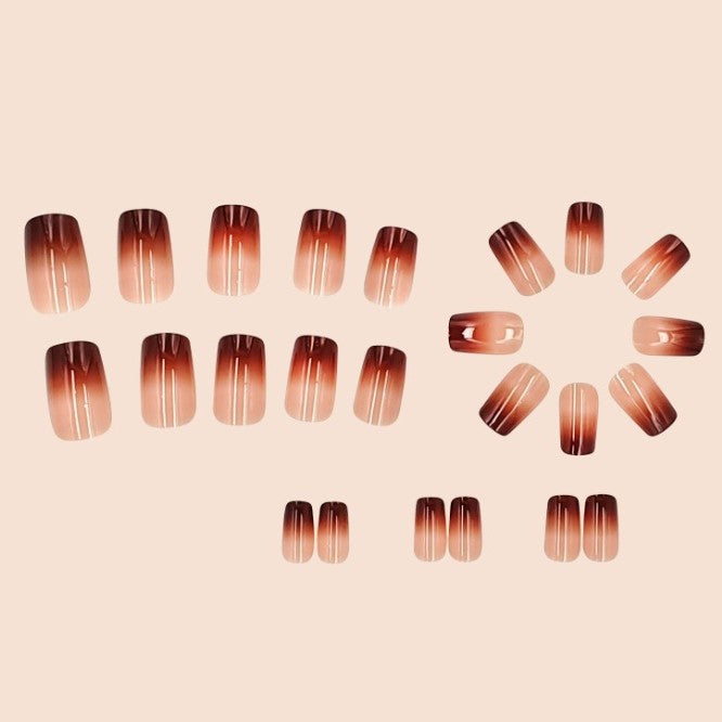 Elegantes Acryl-Nageldesign Brehn