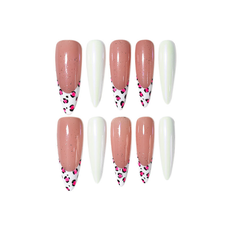 Künstlerische Stiletto-Nagelverlängerungen Brehn