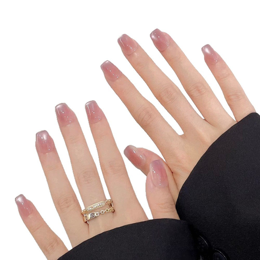 Kunstnägel mit Elegantem Ombre-Effekt Brehn