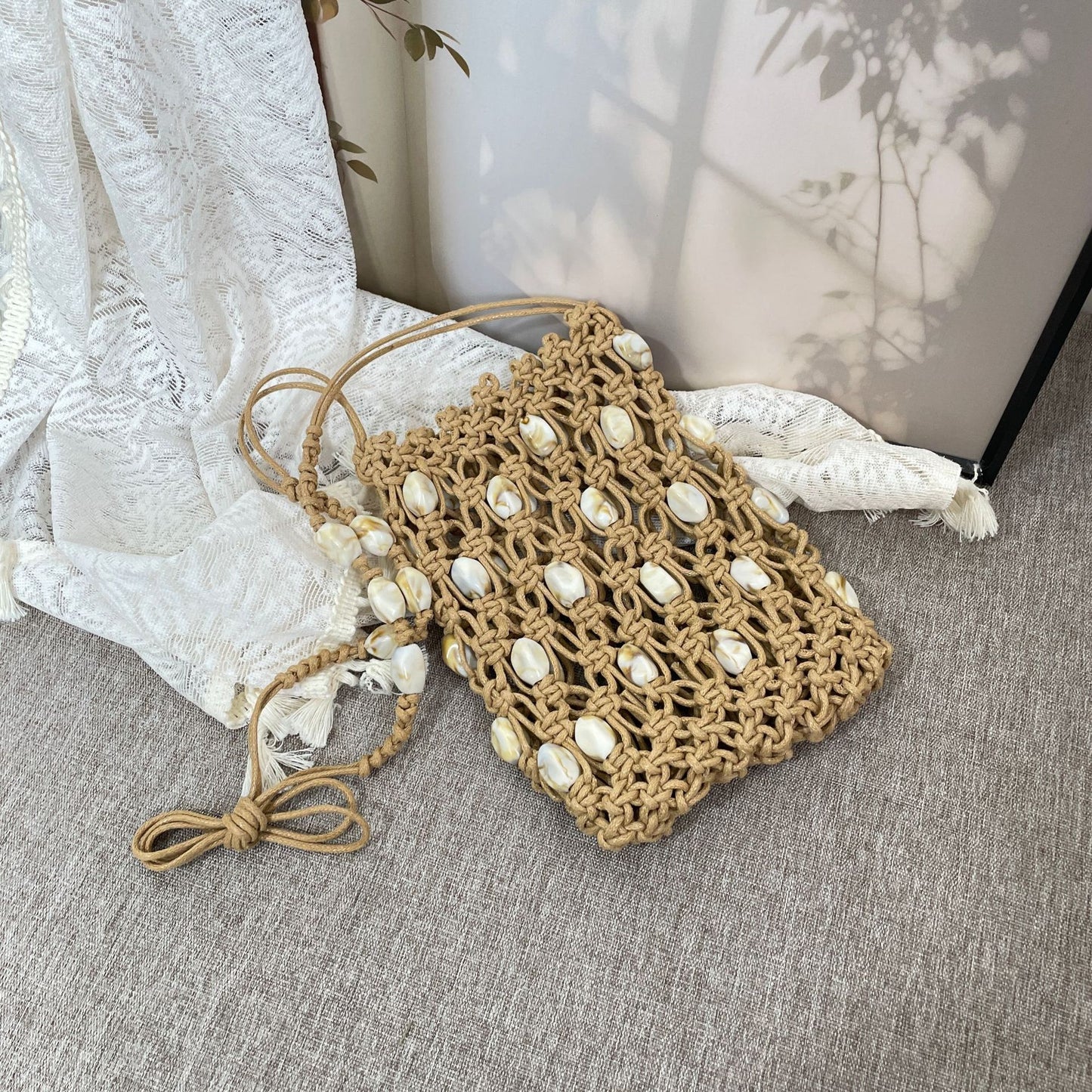 Handgeknüpfte Umhängetasche mit Muscheln Brehn