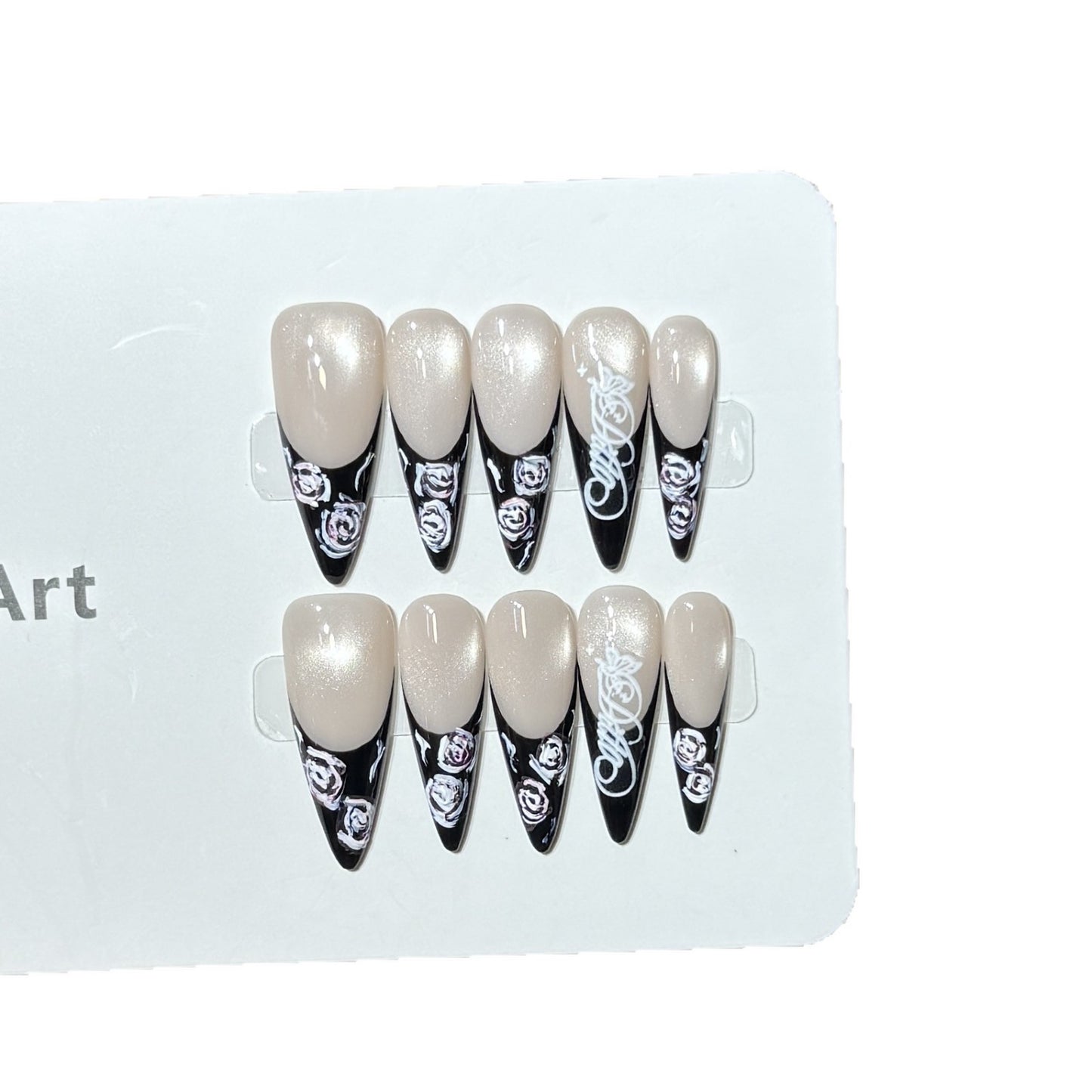 Blumiger und glänzender Press-On Nagelset Brehn