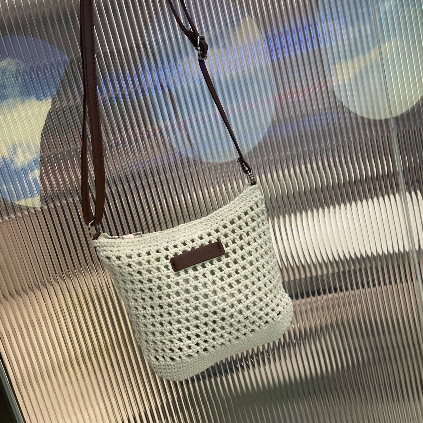 Handgeknüpfte Umhängetasche Im Modernen Design Brehn
