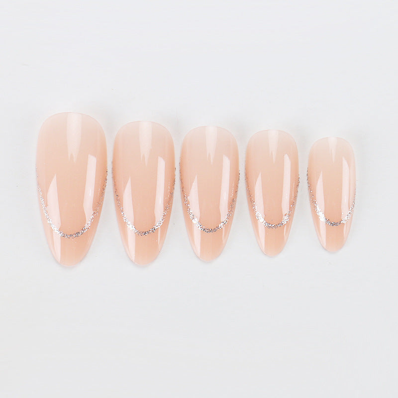 Glamouröse Stiletto-Nagelverlängerungen Brehn