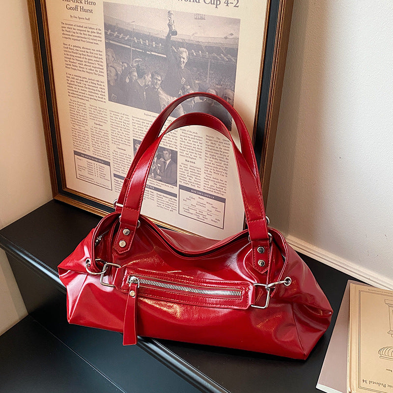 Schlanke Ledertasche