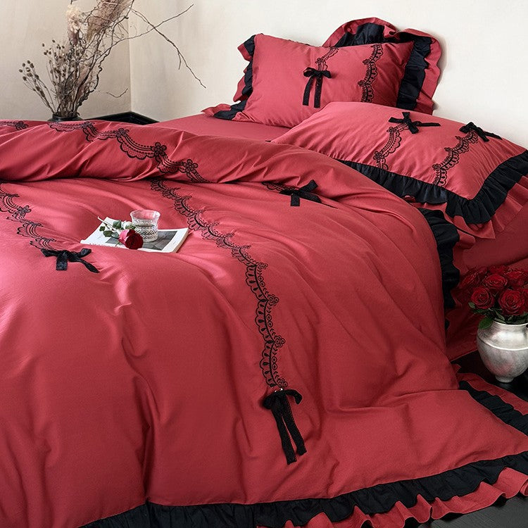 Luxuriöses Satin-Bettwäsche-Set mit Rüschen, Spitzenstickerei und Zierschleifen