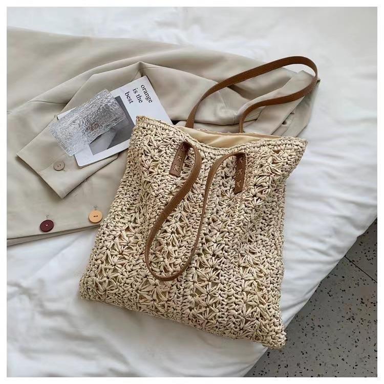 Handtasche Aus Geflochtenem Naturmaterial Brehn