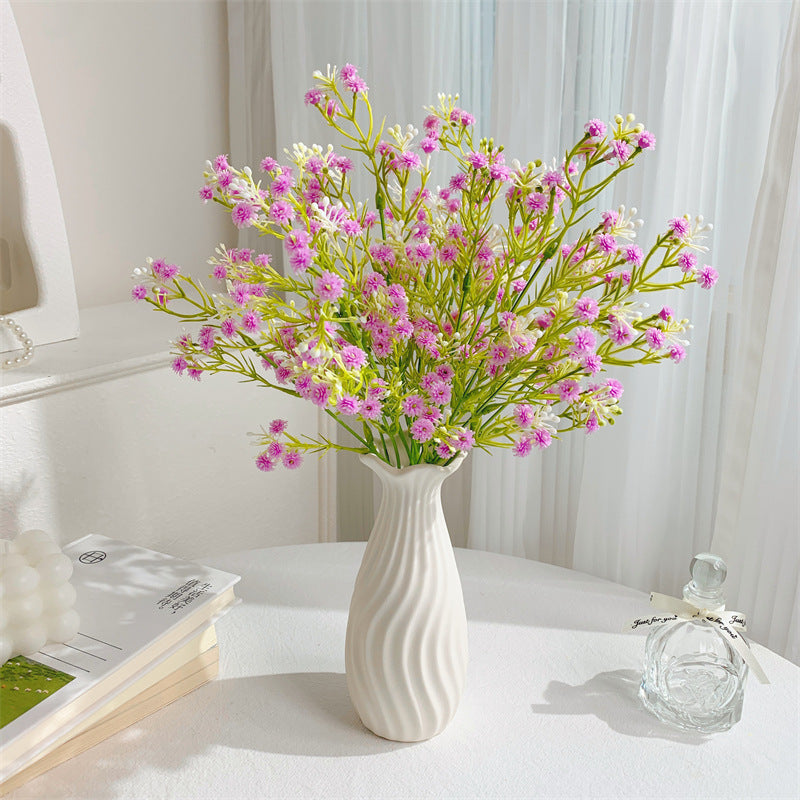 Dekoratives Blumenstrauß für die Wohnkultur Anzeige