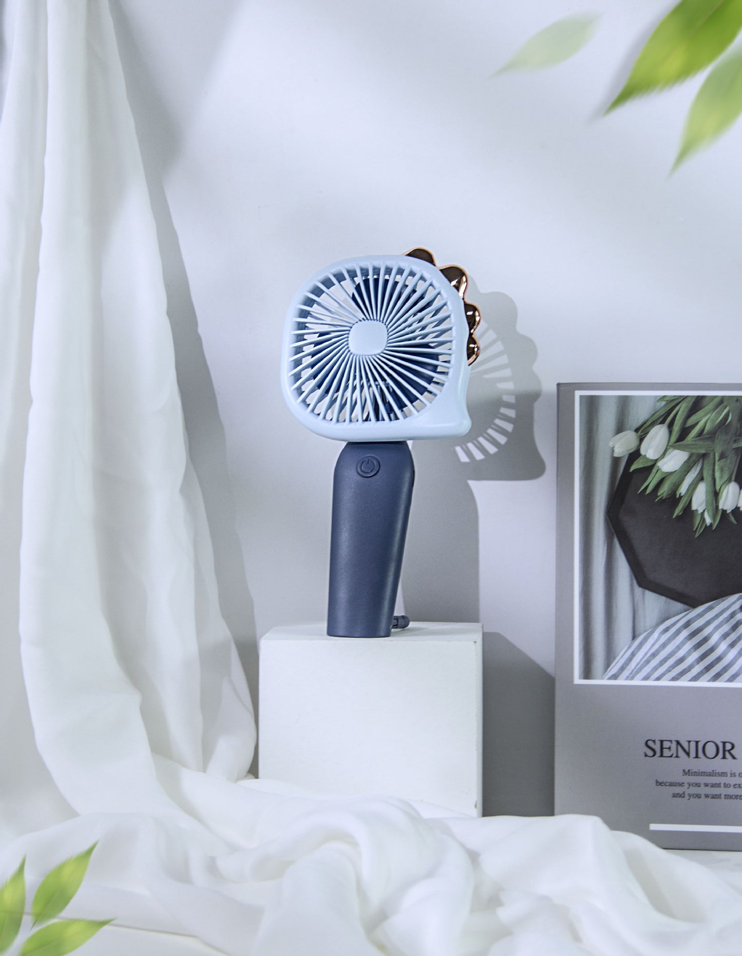 Kompakter wiederaufladbarer Handventilator Brehn