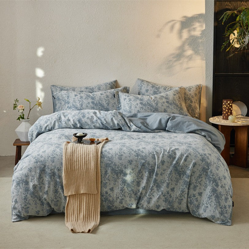 Bettwäsche-Garnitur im Jacquard-Vintage-Look mit Ton-in-Ton Blumenrelief