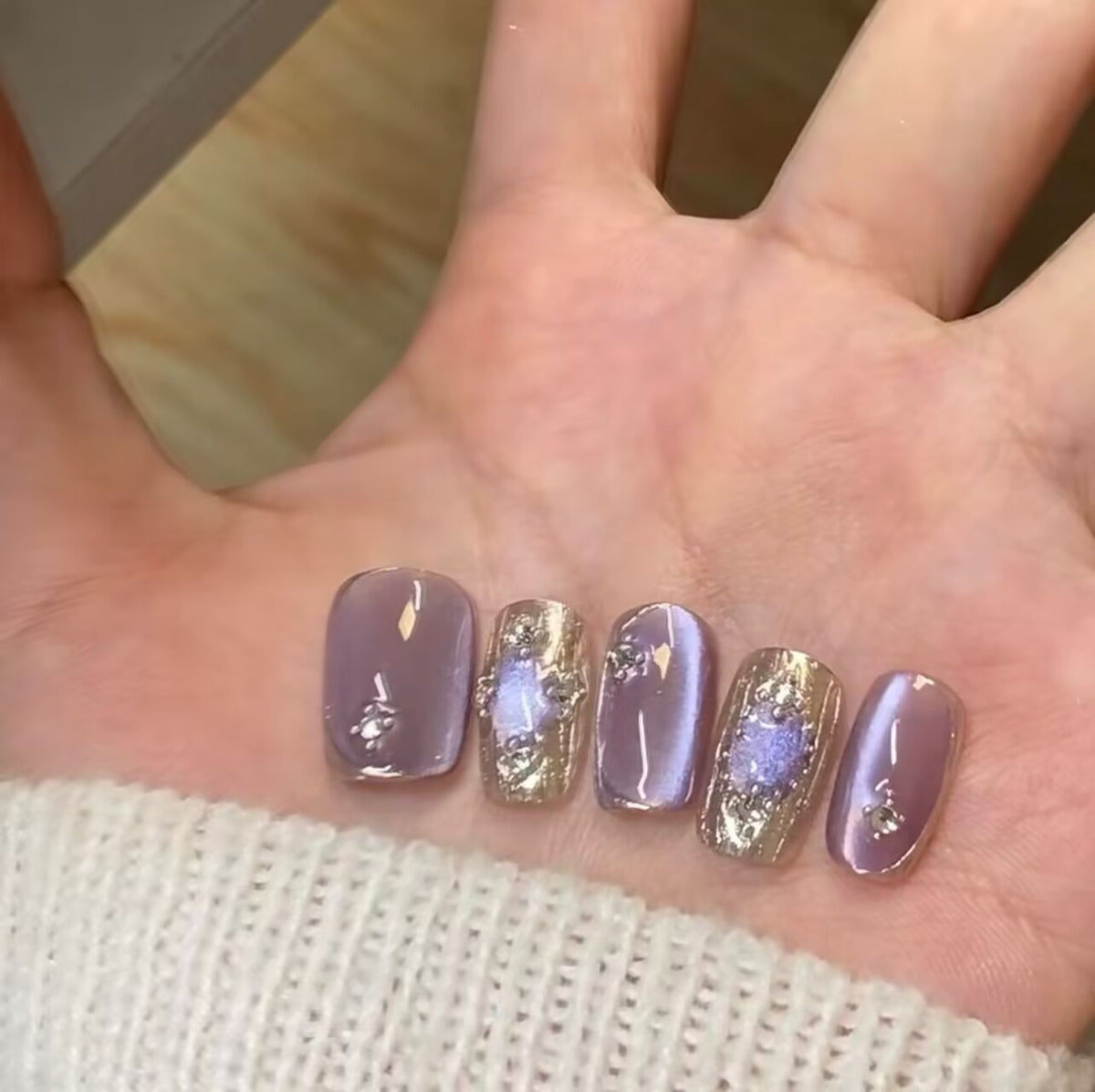 Dekorative Nagelkunst Brehn