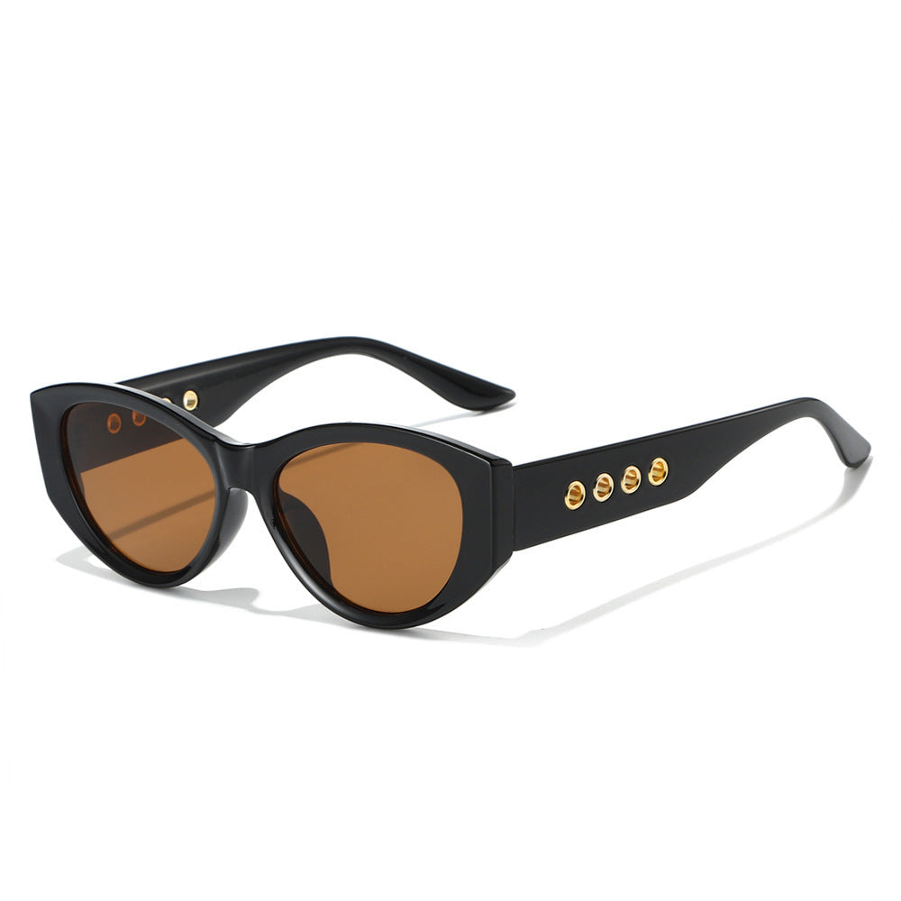 Cat-Eye Sonnenbrille mit dekorativen goldenen Akzenten Brehn