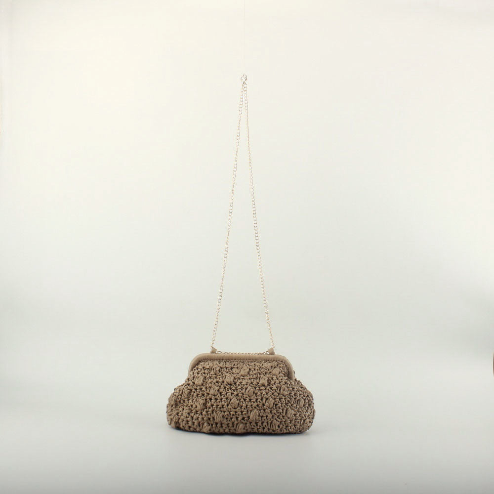 Elegante Häkelhandtasche mit Feinem Kettenriemen Brehn