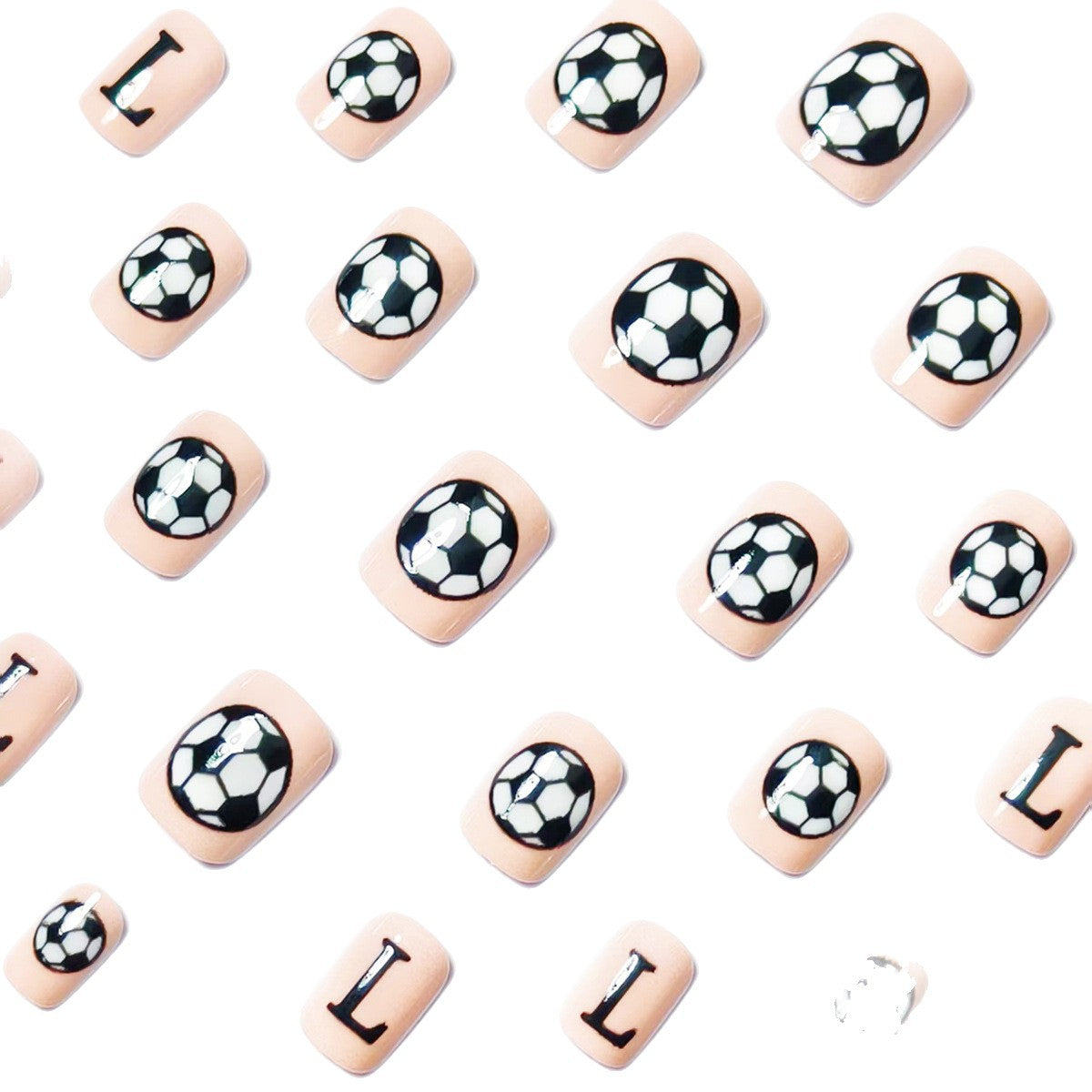 Kreative Nagelkunst mit Fußball-Motiv Brehn