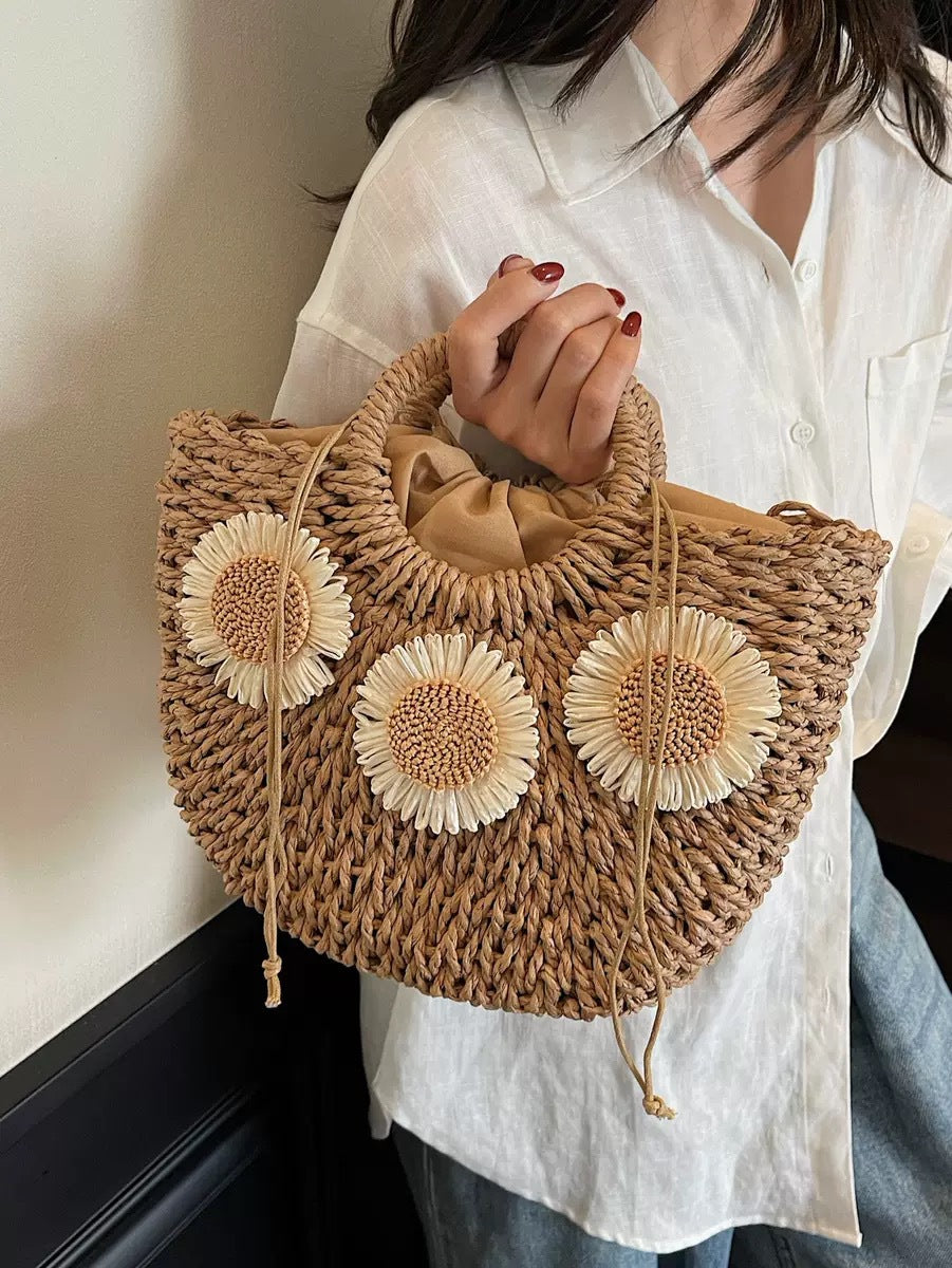 Handtasche Aus Naturmaterial mit Floralen Akzenten Brehn