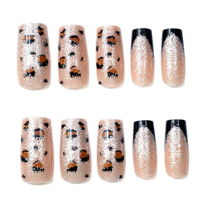 Elegante Leopardenmuster-Nagelkunstverbesserungen Brehn