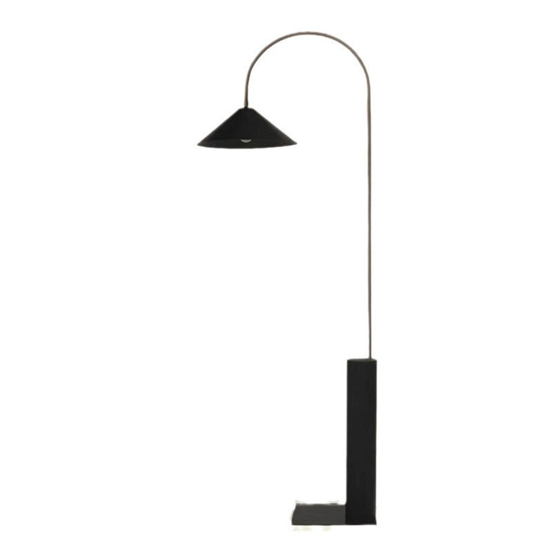 Moderne Bogen-Stehlampe mit einzigartigem Lampenschirm-Design