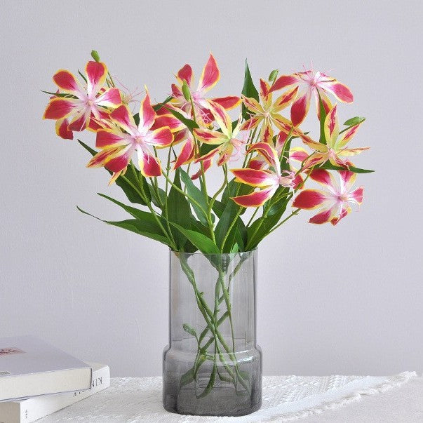 3D Realistische Gloriosa Lilienstiel