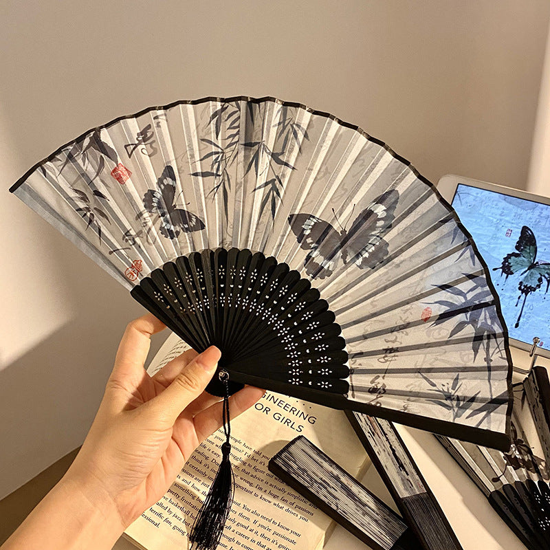 Handgefertigter Fächer mit Elegantem Schmetterlingsdesign Brehn