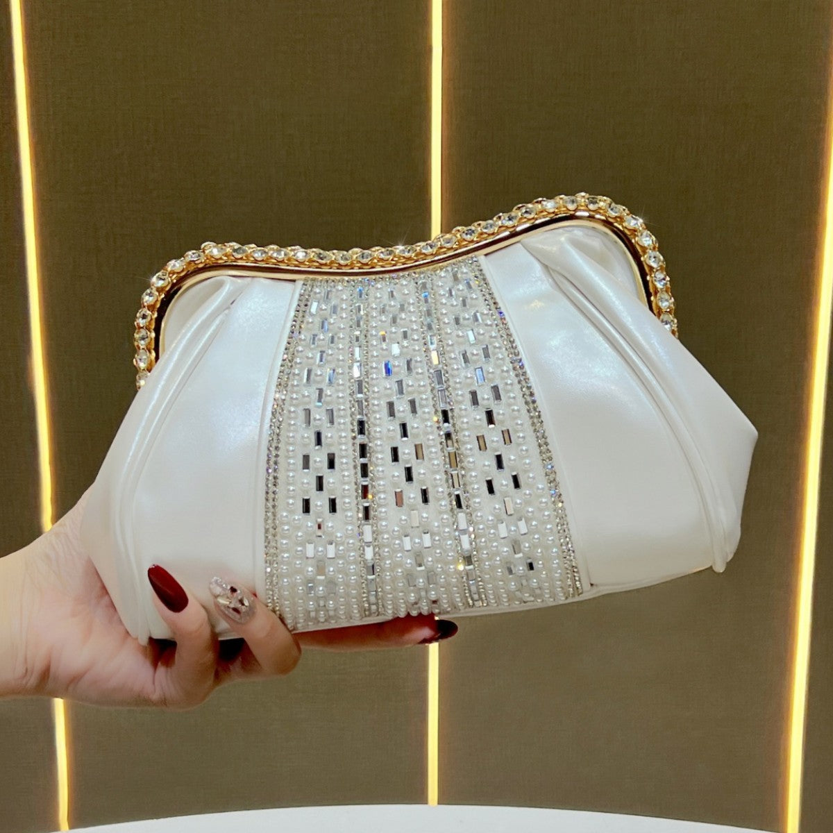 Glamouröse Beadete Abend-Clutch