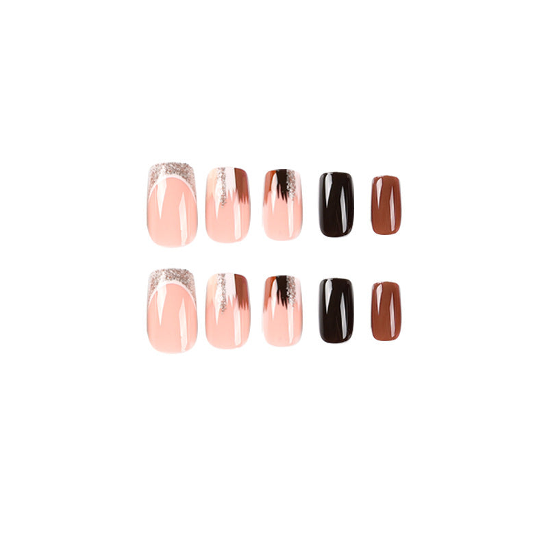 Elegante Künstliche Nagelverlängerungen mit Farbverlauf und Glitzerdetails Brehn