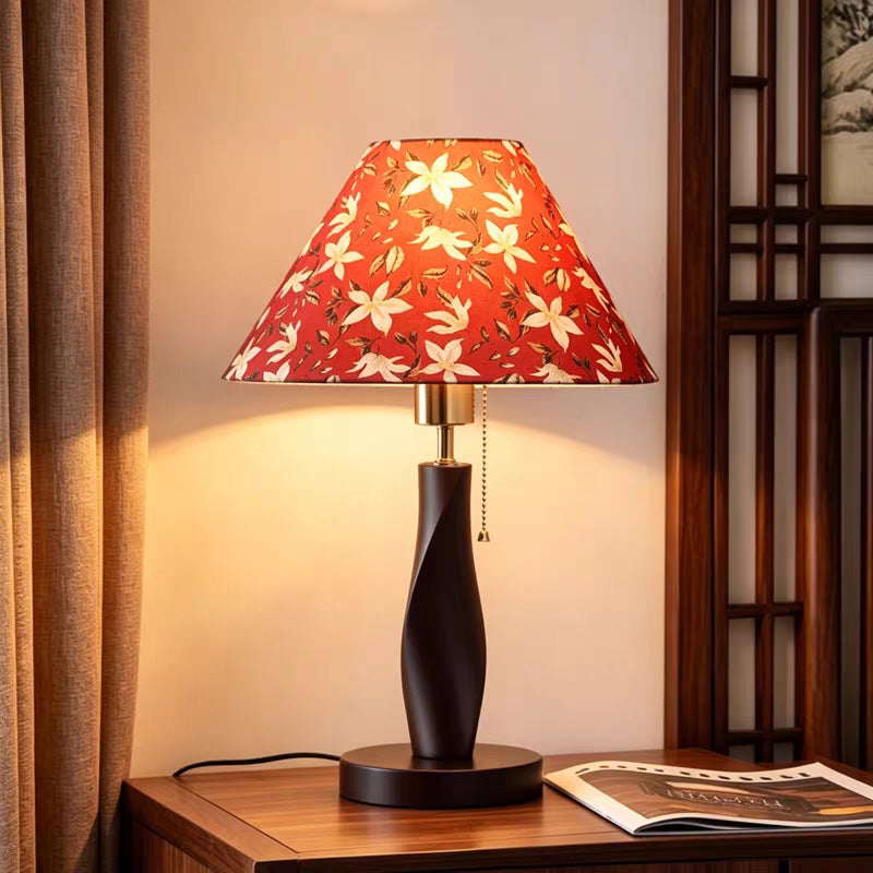 Elegante gedrehte Basistischlampe