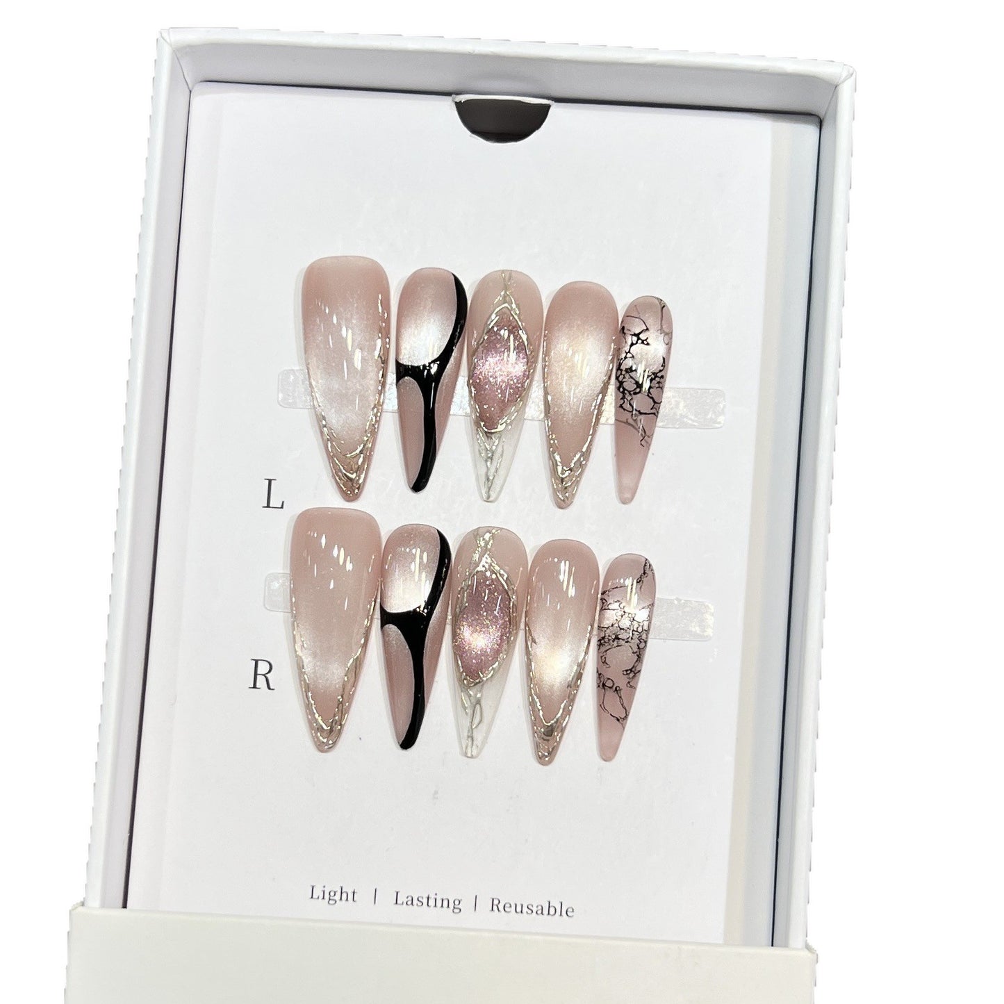 Künstlerisches Stiletto Press-On Nagelset mit einzigartigem Marmor Design Brehn