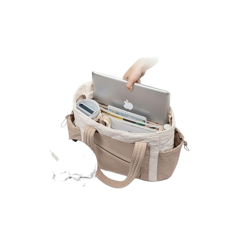 Stilvolle und Funktionale Tragetasche mit Separater Kosmetiktasche Brehn