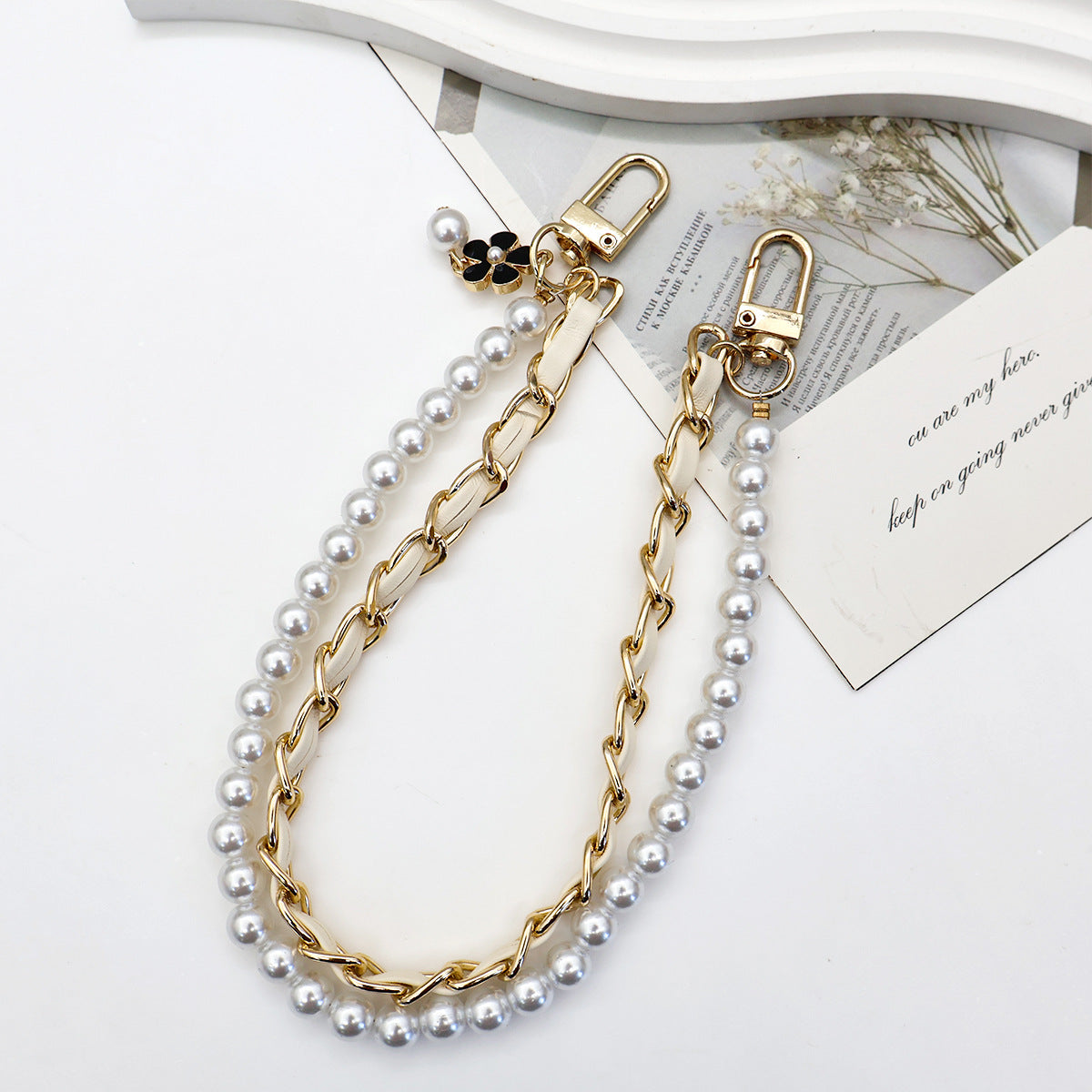 Stilvolle mit Perlen verzierte Brillenband Brehn