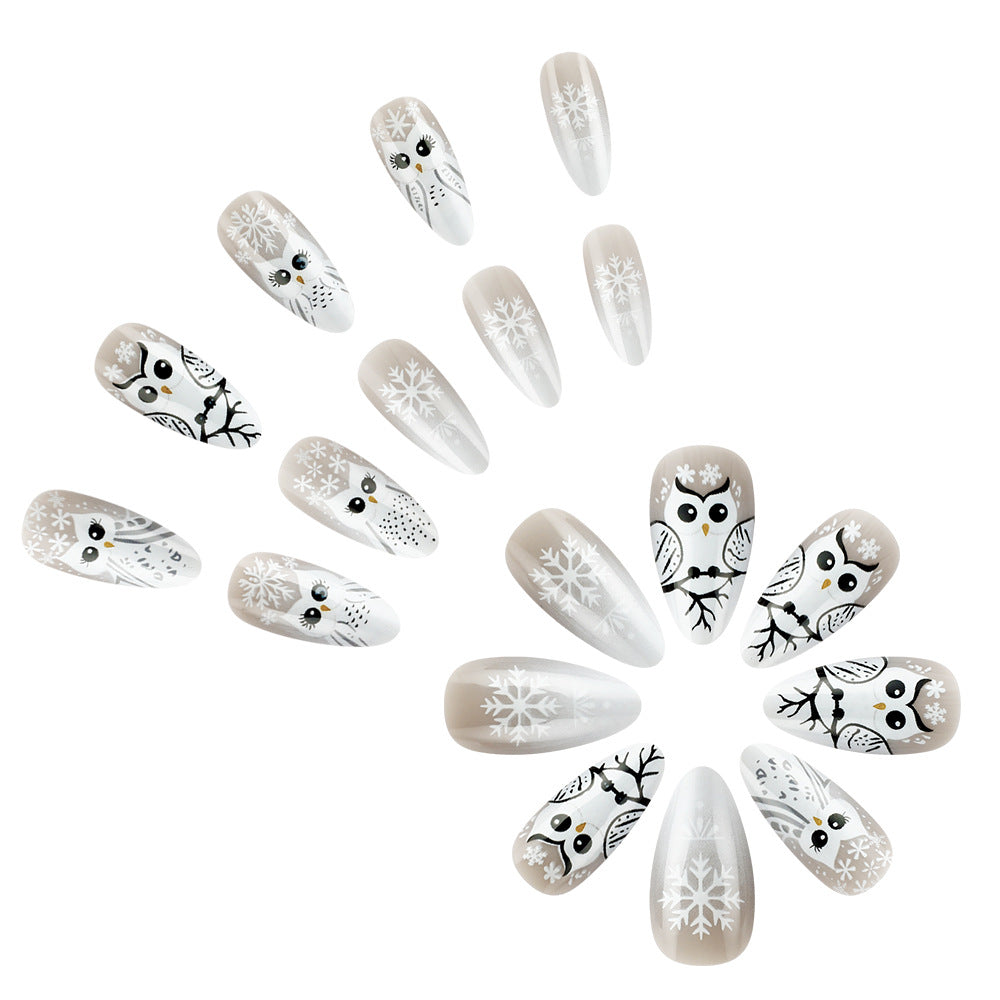 Künstlerische Nagelkunst Brehn