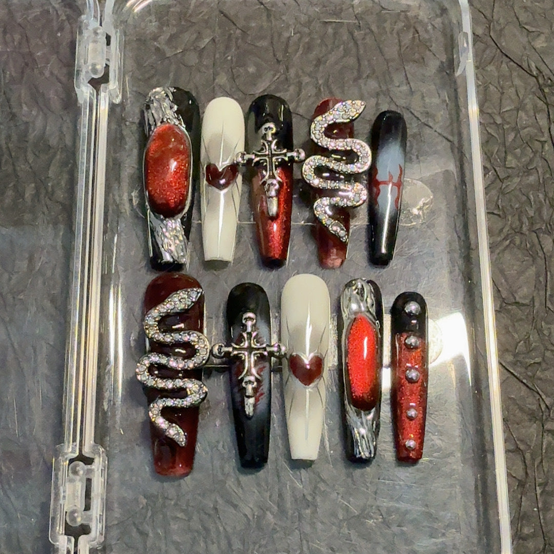 Dekoratives gotisches Kunst Press-On Nagelset