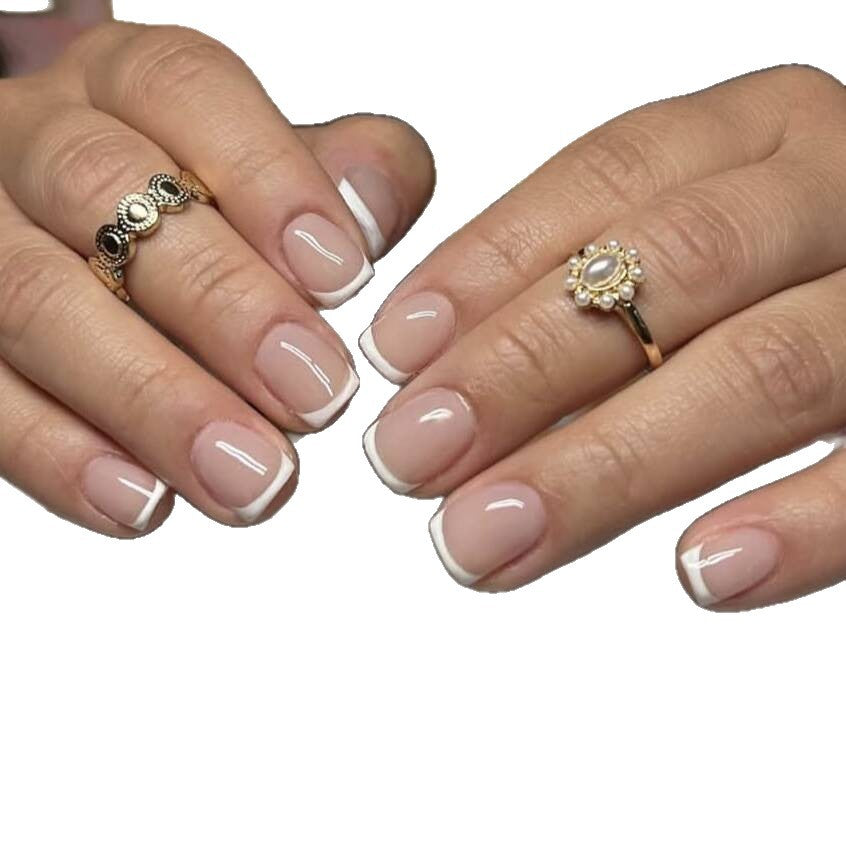 Künstliche Nail Art mit Elegantem French-Tip Brehn