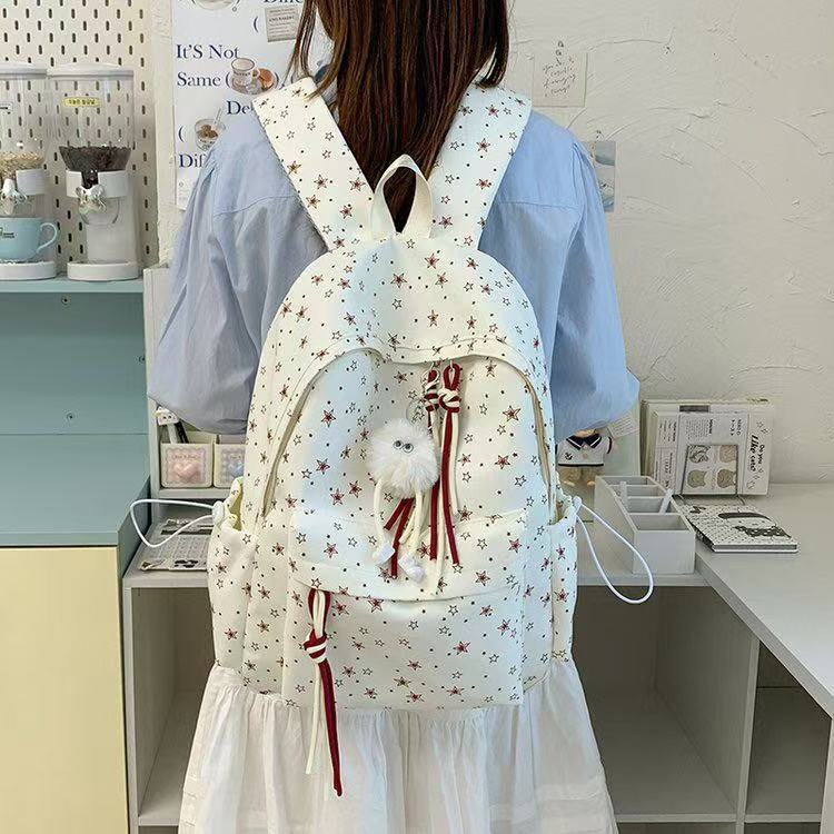 Verspielter Rucksack mit Praktischem Zubehör Brehn