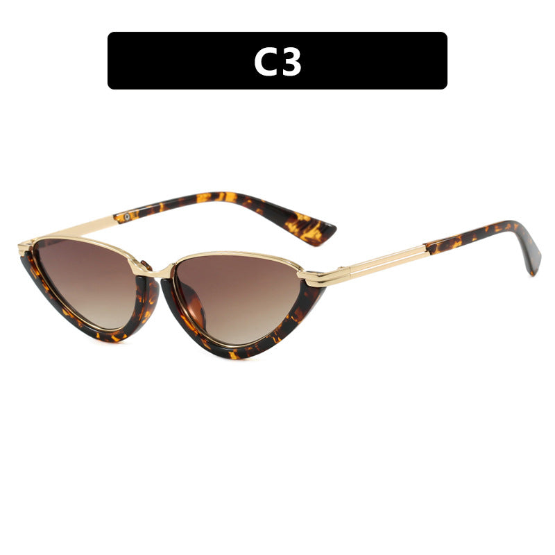 Damen futuristische Cat-Eye Sonnenbrille mit goldenen Akzenten Brehn