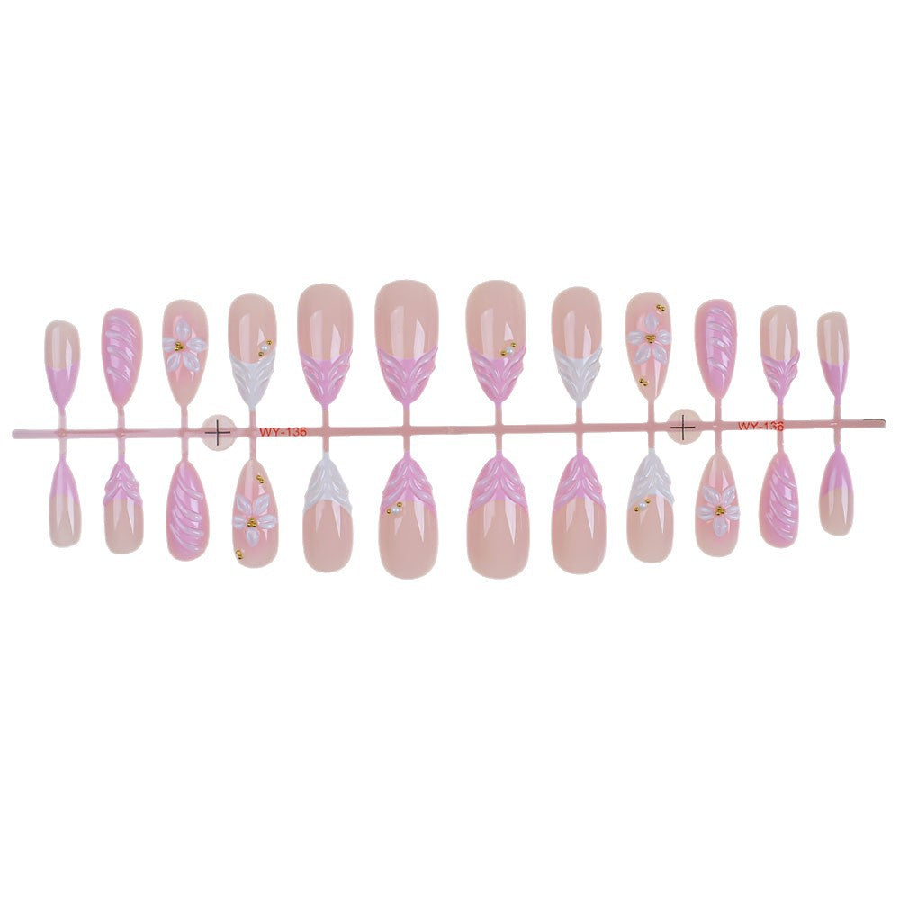 Floral Verziertes Press-On Nagelset Brehn