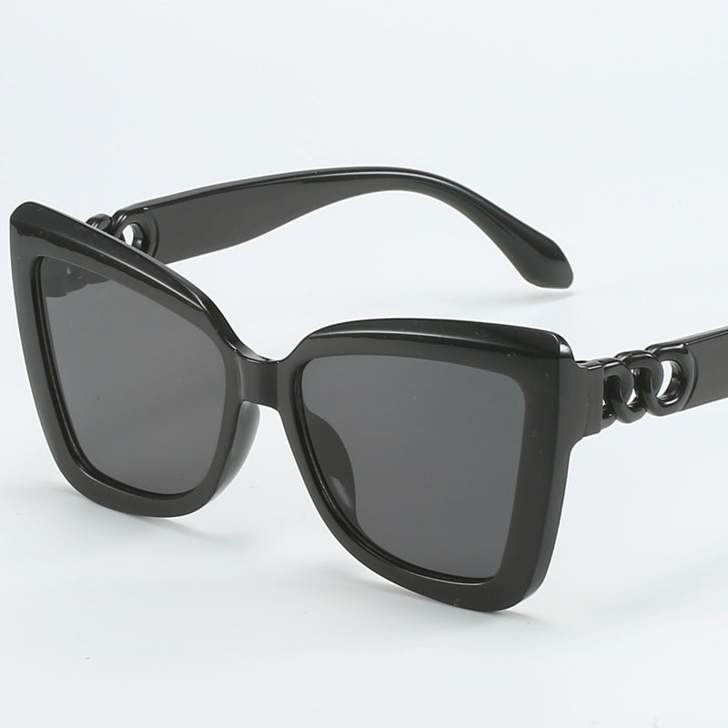Damen moderne Cat-Eye Sonnenbrille mit klarem Rahmen und UV-Schutz Brehn