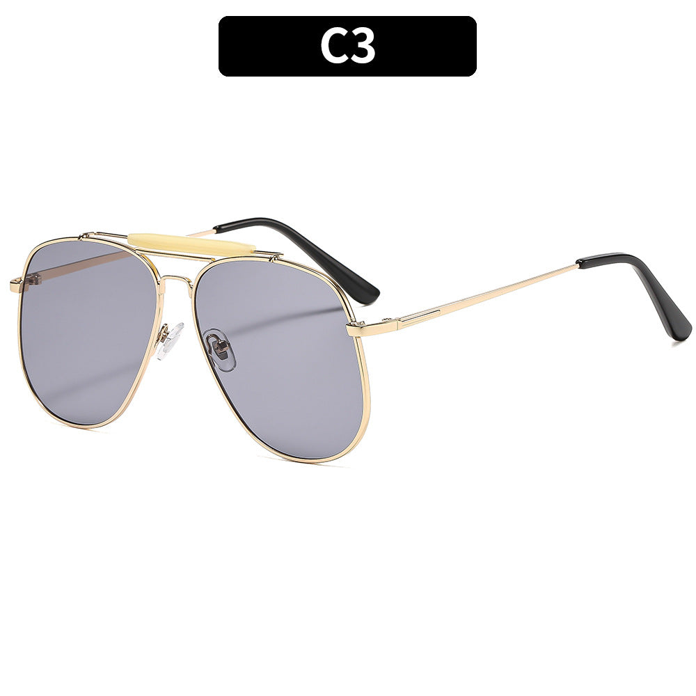 Stylische Retro-Pilotensonnenbrille