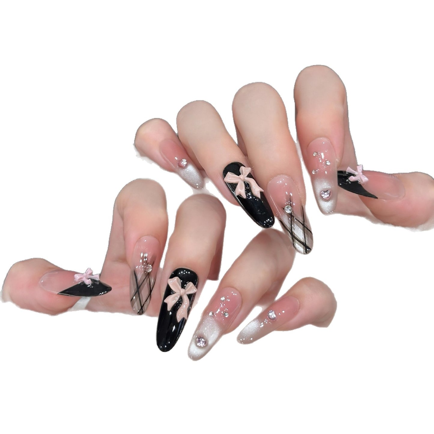 Künstliche Nagelspitzen mit Eleganten Schleifen und Glitzerdetails Brehn