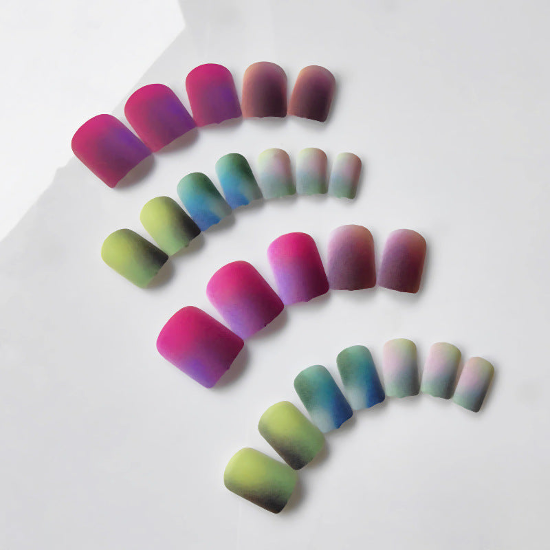 Kunstfingernägel Im Eleganten Ombre-Design Brehn